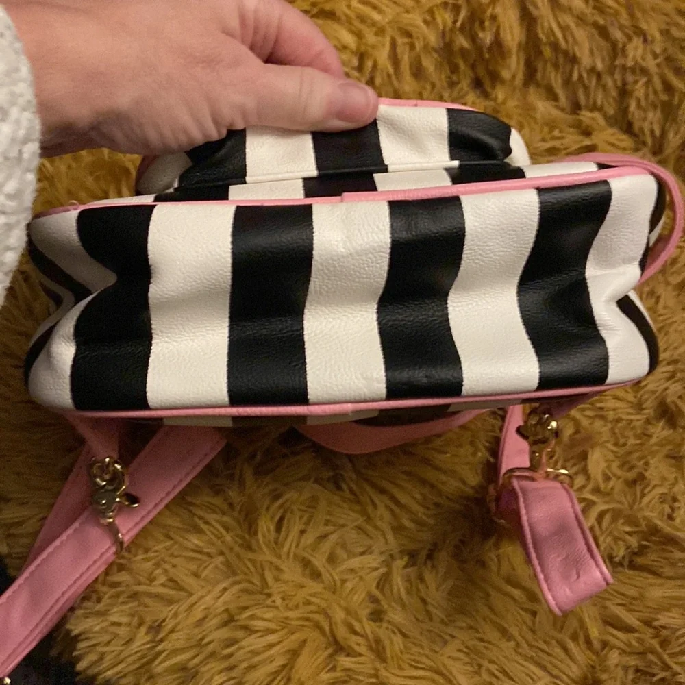 NWOT BETSEY JOHNSON mini flowered stripped convertible backpack - Picture 8 of 8